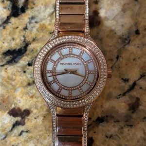 Michael Kors women’s watch. Rose gold tone